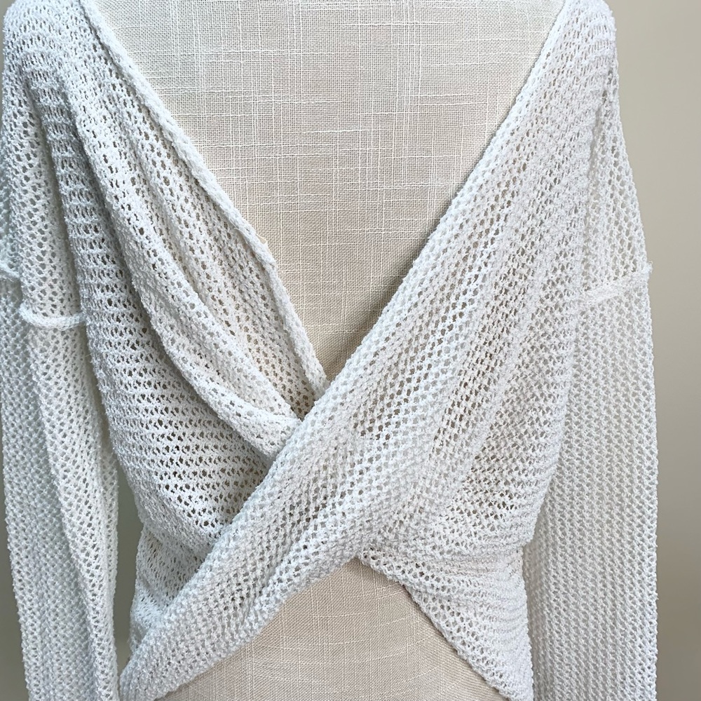Hem & Thread Open Knit Open Twist Back Sweater L - image 3
